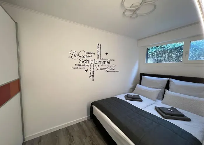 Relax-Apartment Mit Indoor-Pool, Sauna, Massagesessel Und Netflix