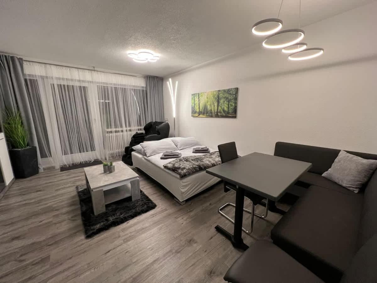 Relax-apartment Mit Indoor-pool, Sauna, Massagesessel Und Netflix